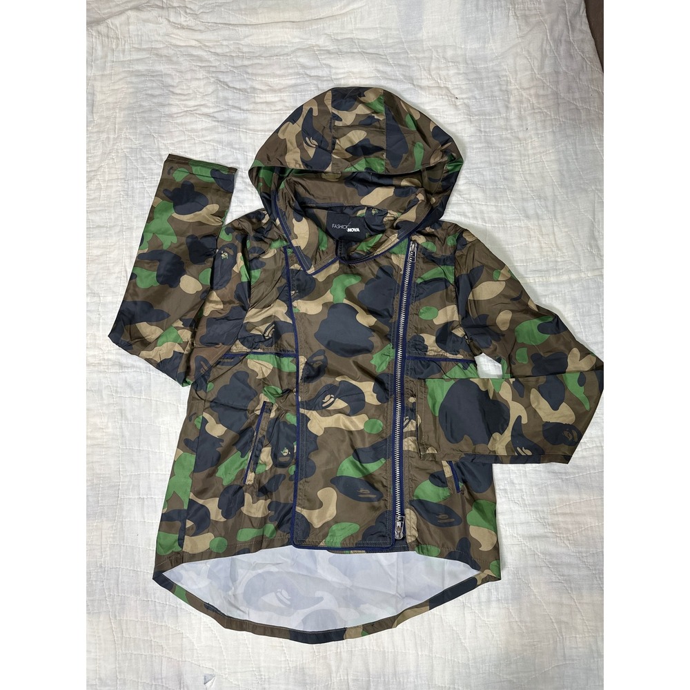 NWOT Fashion Nova Camo Rain Jacket